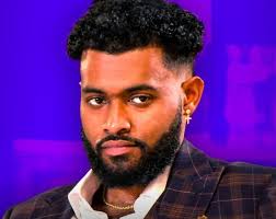 Am I the only one that can't stand this guy? 😑😑😑 So hard to watch.