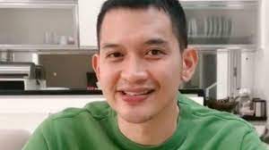 Sosoknya mulai mencuat setelah mengaku punya anak dari aktor rezky aditya. 3m1lt4xxmvslam