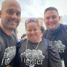 I loved seeing these two smiling faces 😍 kicking cancers butt one day at a  time and still getting through it with a smile 💛