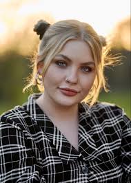 Dinner Date (TV Series 2010–2023)