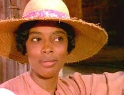 In July of 2022 was a pretty big cast reunion event held at the convention  I had been volunteering over the past several years the Hollywood Show.  While I was unable to