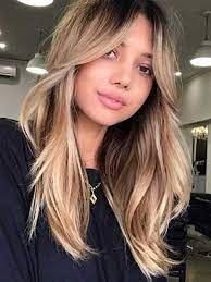 May 09, 2022 · versatili e pittorici, i tagli capelli con frangia dalla cruise di chanel 2022 corta, lunga, piena, scalata, a tendina o a ciuffo, le migliori bangs per dare carattere a … Frangia A Tendina Scopri A Chi Sta Bene E Come Portarla Blondie Bar Milano
