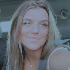 gracie lawrie🐒 (@gracelawrie_)