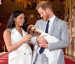 After he was attacked by a grizzly bear, he. Meghan Baby Fans Von Riverdale Feiern Den Namen Von Baby Archie Watson
