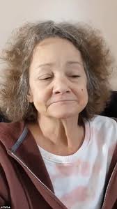 Alison Carey's Instagram, Twitter & Facebook