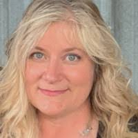 Genevieve Casper's Instagram, Twitter & Facebook