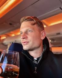 Kim Bertram (@bertramkim3)