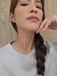 美金綠妖精Regina Phalange added a new...