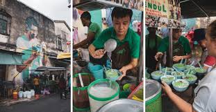At some stalls you will find the addition of red beans, glutinous rice and creamed corn but our. Visit Penang Malaysia Where To Eat Explore And Stay Halalzilla