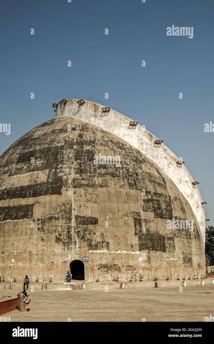 12 18 2014 Vintage Golghar or the Round House is the massive granary built by the British in 1786 in Patna, Bihar India Stock Photo - Alamy
