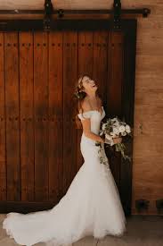 Off The Shoulder Wedding Dress Los Angeles Wedding Photographer In 2020 Barn Wedding Dress Wedding Dresses Los Angeles Barn Wedding
