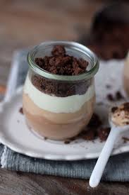 Triple Chocolate Mousse Crumble Mit Nougat Mousse Schokolade Einfacher Nachtisch Dessert Rezepte Schnell