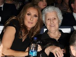 Céline Dion e laddio alla madre sul palco | Vanity Fair Italia