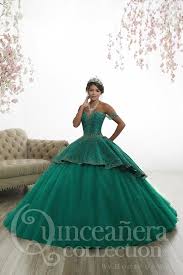 An Elegant Emerald Quinceanera Theme We Re Obsessed With Quinceanera Dresses Quincenera Dresses Pretty Quinceanera Dresses