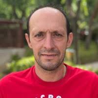 40+ perfiles de «Sammy Luque»