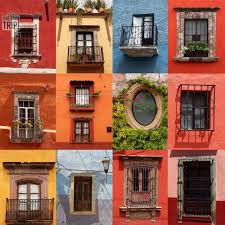 Colorido Collage De Ventanas Coloniales Mexico Onetwotrip Ventanas Coloniales Pintura Fachadas De Casas Fachadas De Casas Antiguas