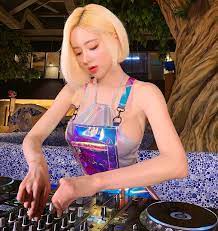 韓爆乳女神DJ Soda自爆：男藝人多人狂追！美國知名Rapper也曾示愛| 娛樂| Newtalk新聞