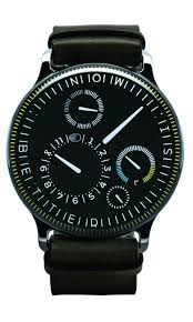 Bvlgari is mostly known for their fine jewelry and luxury goods (particularly beloved by elizabeth taylor), but don't sleep on their watches. The 75 Best Watches For Men 2021 Every Budget Esquire