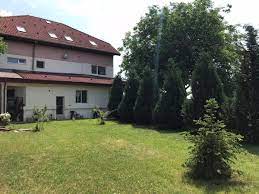 Camin de batrani ce ofera o ingrijire prompta si de specialitate pe termen mediu sau lung, atat pentru batrani cat si pentru bolnavii de alzheimer sau din punct de vedere al sigurantei, nu aveti de ce sa va faceti griji, absolut totul este securizat, intrarea in camin de batrani bucuresti dispune de interfon. Azil Batrani Bucuresti Sector 5