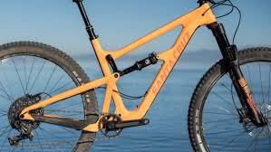 Does the new santa cruz hightower version have the same significance, or will it simply languish in the original santa cruz hightower converted a lot of riders to 29ers, does the new version have the. Santa Cruz Hightower C R 2018 Review Gearlab