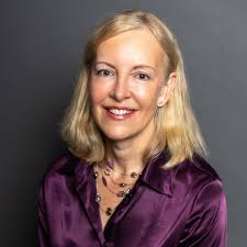 Empowering women in finance in B.C. at the 2024 PEAK Awards