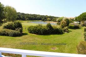 A Vendre 3 Pia Ces A Port Bourgenay Au 1er A C Tage D Une Ra C Sidence Situa C Ea Au Bord Du Golf Sa C Jour Et Coin Cuisi Immobilier Hauteur Sous Plafond Bord De Mer
