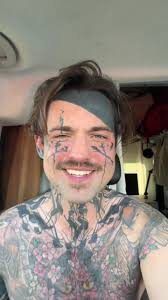 Sean Gatz's Instagram, Twitter & Facebook