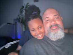 Greetings. My sister is diabetic (type 2) and suffers from gastroparesis.  She's in her mid-30s. Has anyone in this group experienced a similar  condition and was able to properly manage it? Thank