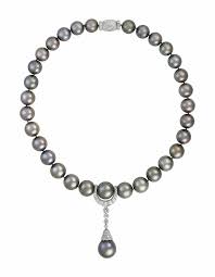 Coloured Cultured Pearl And Diamond Necklace Cartier Jewelry Necklace Christie S Diamondpend Pearl And Diamond Necklace Cultured Pearls Precious Jewelry