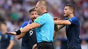 Pitana con su esposa romi ortega. Ivan Perisic Handball Ridiculous Decision World Cup Final Referee Nestor Pitana Slammed Following Controversial Var Call Goal Com