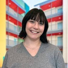 Natalie Strait's Instagram, Twitter & Facebook