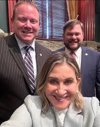 Ali Kogen Feldman (livelearnpeace@)