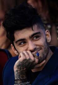 Happy Birthday Zayn!!! I hope you have a wonderful day. 🖤🖤 @zayn @inzayn