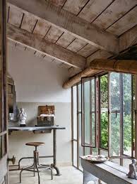 Explore the beautiful exposed rafter ceiling ideas photo gallery and find out exactly why houzz is the best experience for home renovation and design. Exposed Beam Ceiling 7 Homes Featuring Stunning Exposed Ceilings Architecture Design