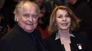 Sie ist mit dem regisseur michael verhoeven, dem sohn paul verhoevens, verheiratet. Ich War Auch Ein Fluchtling Michael Verhoeven Der Politische Regisseur N Tv De
