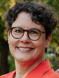 Journalism professor Lisa McLendon will give Budig writing lecture