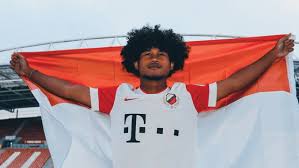 Bagus kahfi sowan ke klub yang mengikatnya dengan kontrak sampai 2021, barito putera. 0i Kelde3nr8om