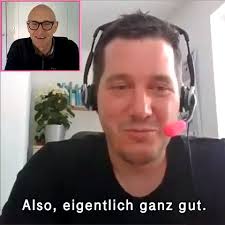 Tim Höttges im Gespräch mit Servicemitarbeiter David Maier