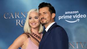 Der popstar trägt das haar nun anders und sieht damit fast so aus. Schwangerschafts Update Das Isst Katy Perry Am Liebsten Promiflash De