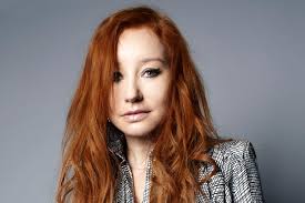 Tori Amos S Cover Of Nirvana S Smells Like Teen Spirit For Deluxe Reissue Of Debut Lp Listen Nme The single is gold certificated in the us and germany. smells like teen spirit