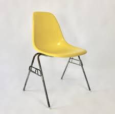 Dss Fiberglass Dining Chair By Charles Ray Eames For Herman Miller 1960s Chair Eames Herman Miller Chair Eames