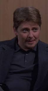 The King of Queens" Jung Frankenstein (TV Episode 2003)