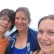 Personal trainer recommendations? I'm not sure I'm looking for someone at a  gym like axiom or anytime fitness. I haven't had great experiences with  trainers at chain gyms. Would love to hear