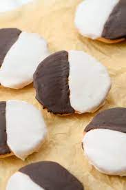 New York Style Black And White Cookies At Home West Of The Loop Recipe Black And White Cookies Food White Cookie