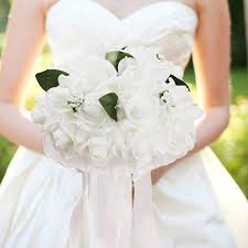 This bridesmaid bouquet contains all scultped flowers with fantastic, realistic textures that provide a lush, depth to each petal and leaf. Amazon Com Vlovelife Wedding Bouquet For Bride Artificial Bridal Bouquet White Artificial Foam Rose Flower Handmade Bridesmaid Bouquet Flower For Wedding Favors Home Kitchen