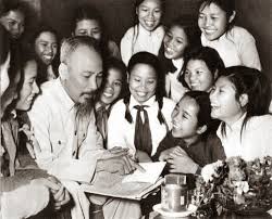 Thơ chọn và lời bình: Ảnh Bác