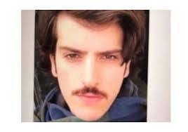ممثل ومقدم برامج سعودي كما أنه ناشط على مواقع التواصل الإجتماعي ولد في جدة وقضى معظم طفولته هناك. Ù‡Ù„ Ù…Ù‡Ù†Ø¯ Ø§Ù„Ø­Ù…Ø¯ÙŠ Ø³Ù†ÙŠ Ø§Ù… Ø´ÙŠØ¹ÙŠ ÙˆÙŠÙƒÙŠØ¨ÙŠØ¯ÙŠØ§ Ù…Ù† Ù‡Ùˆ Ù…Ù‡Ù†Ø¯ Ø§Ù„Ø­Ù…Ø¯ÙŠ ÙƒÙ†Ø² Ø§Ù„Ø­Ù„ÙˆÙ„