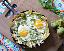 This Healthy And Easy Chilaquiles Recipe Is A Complete Breakfast Option Which Omits The Step Of Chilaquiles Recipe Mexican Breakfast Recipes Mexican Breakfast