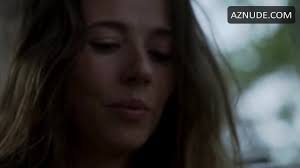 Linda Cardellini Sexy fragment in Bloodline - UPSKIRT.TV