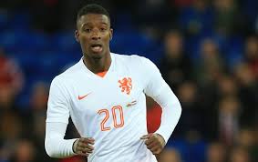 Bazoer made his debut in the dutch national team at the age of 19 and has already earned 6 caps. Arsenal Chelsea And Manchester City Monitoring Ajax S Riechedly Bazoer Shoot Shoot